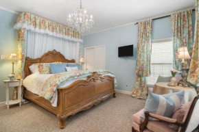 Beland Mansion-Treasured Mist suite!